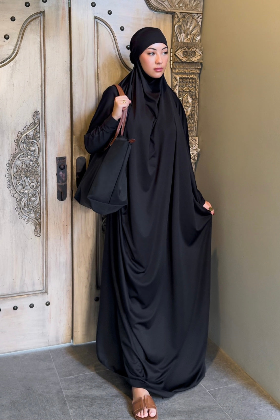 Black Oud Prayer Jilbab